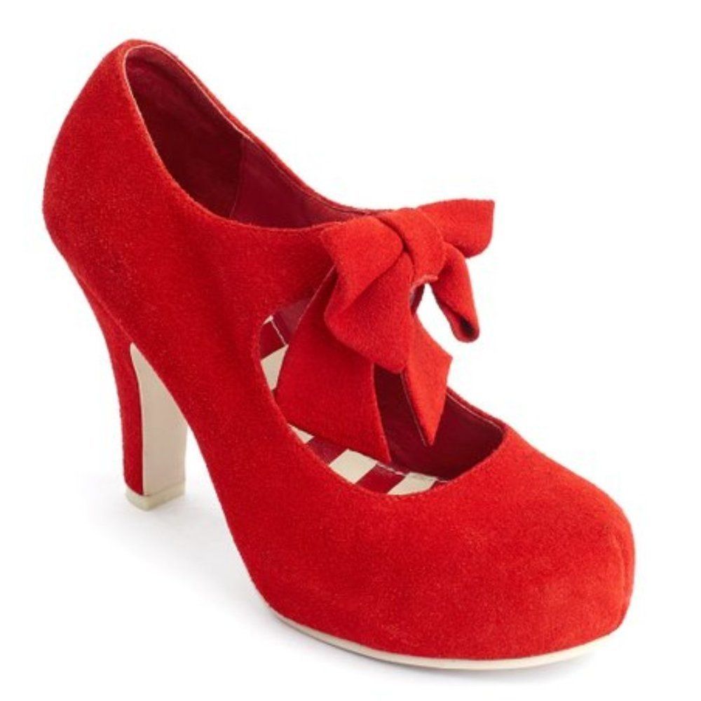 Elegant Red Heels with Bow Accent
